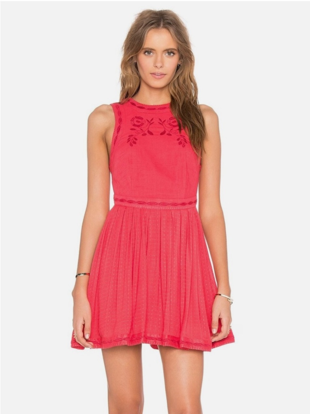 Free People Birds of a Feather embroidered sleeveless mini dress. Red. Size 6